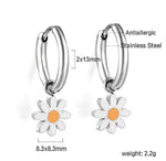 Load image into Gallery viewer, Daisy hoops