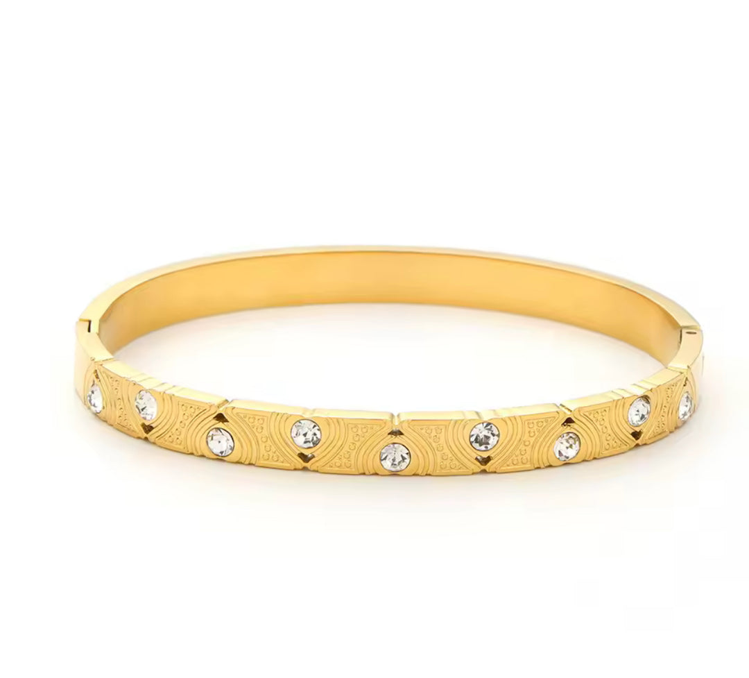 Ava Hinged Bangle