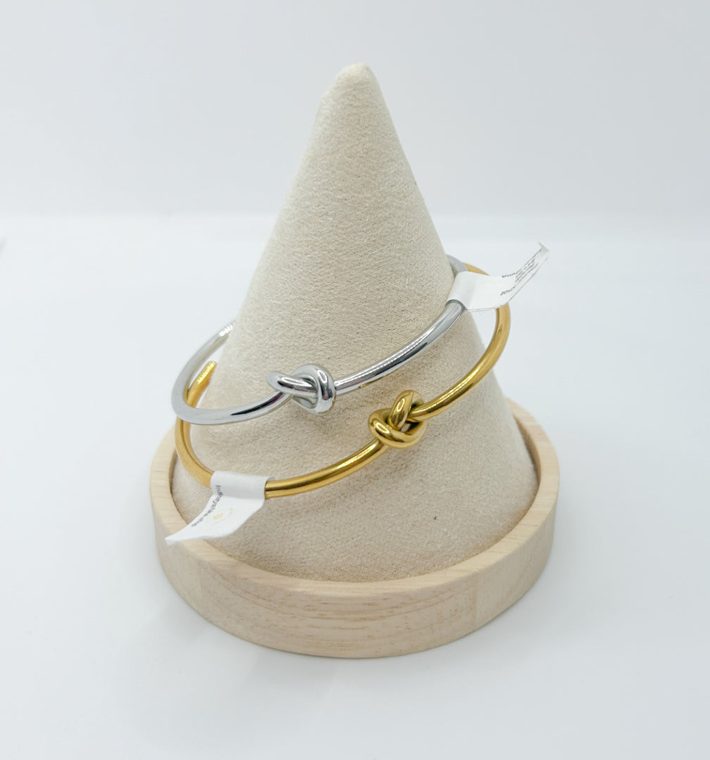 Eternal knot Bangle