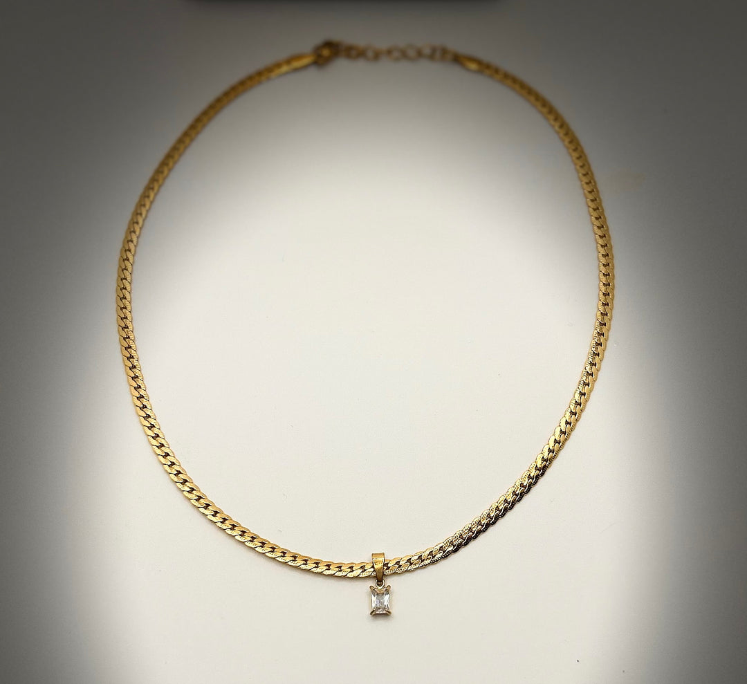 Flat stone chocker