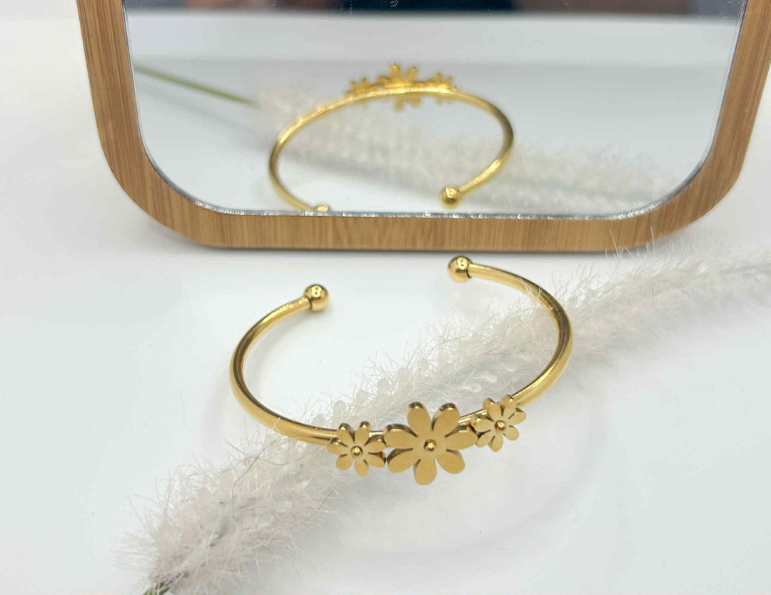 Daisy  Bangle