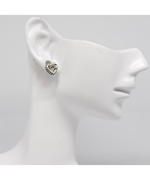 Load image into Gallery viewer, Felicia heart earrings