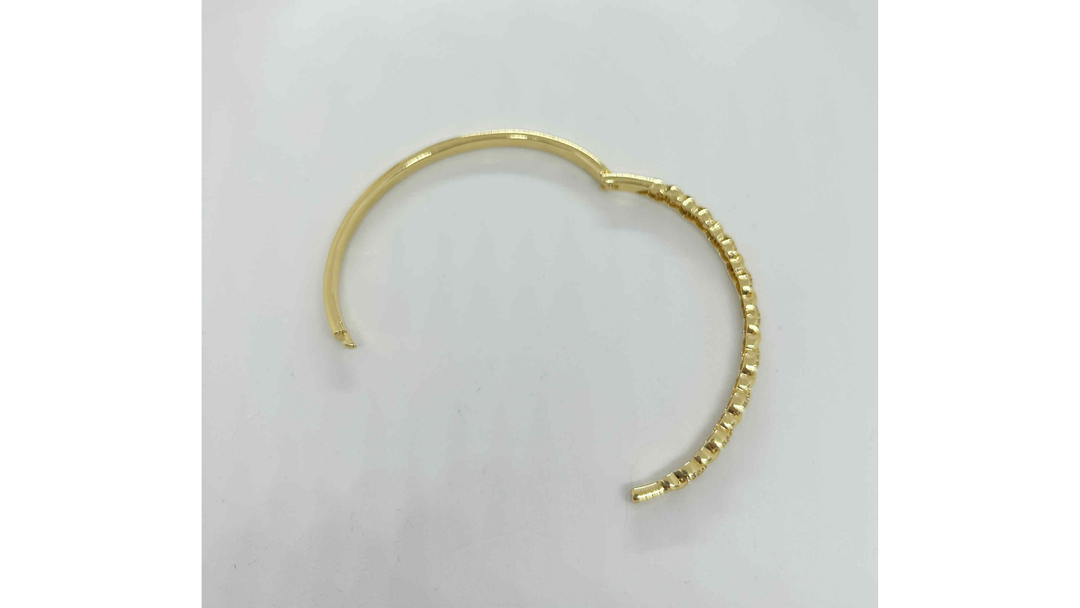 Mave Bangle