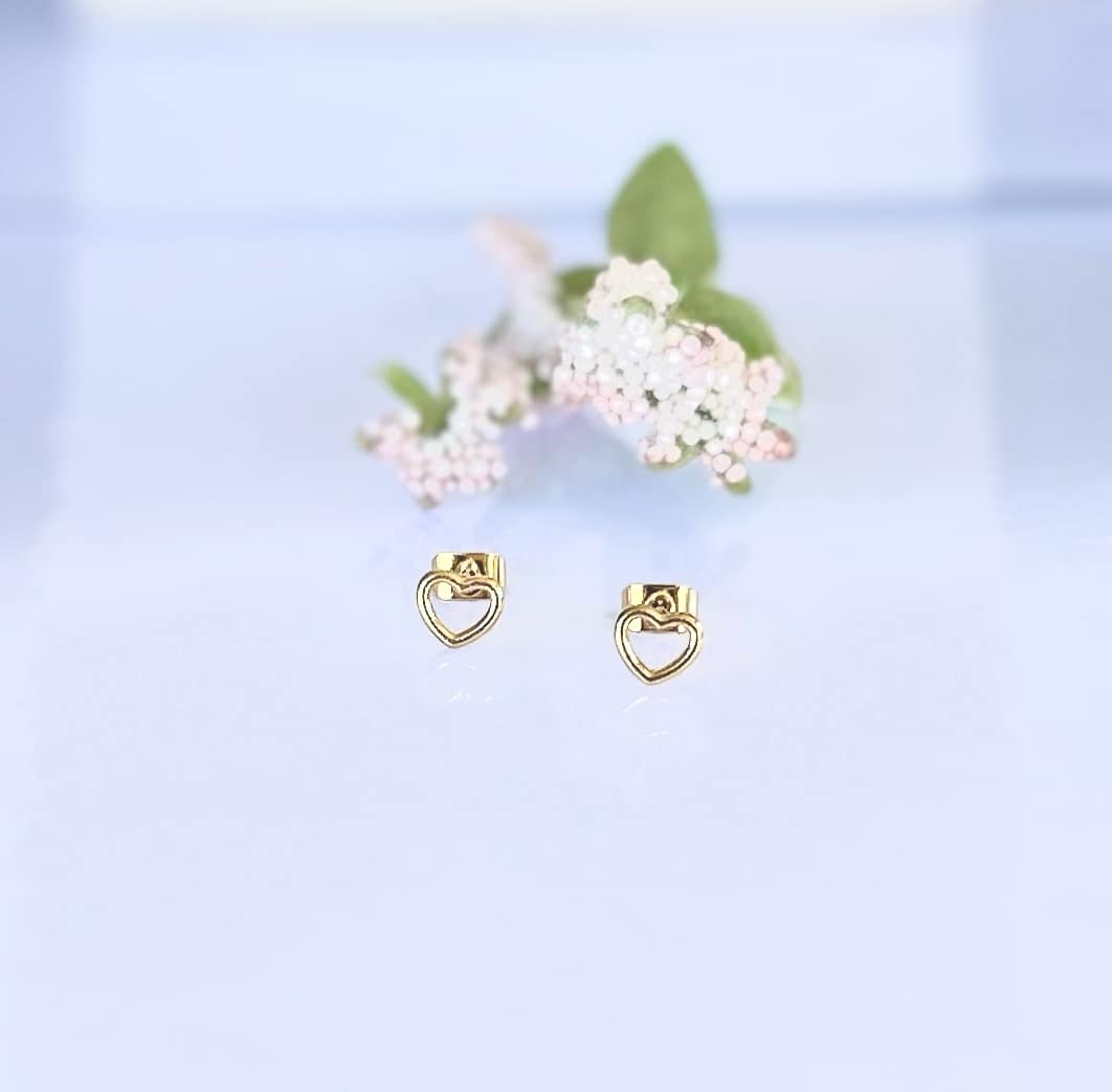 Valentine Studs
